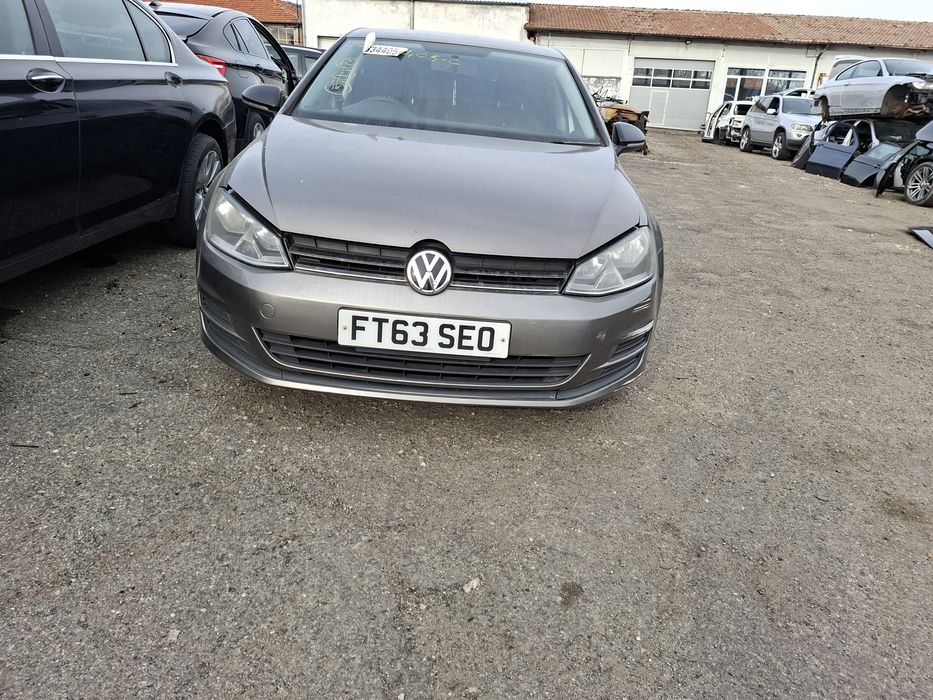 Фолксваген Голф 7  1.2 tfsi 2015 година