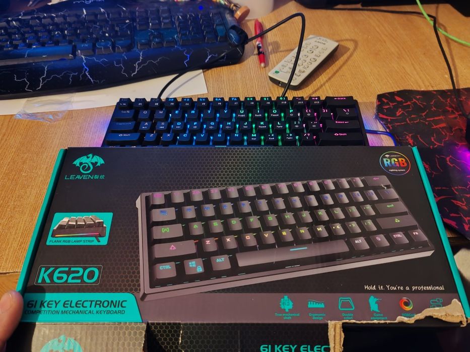 Tastatura gaming mecanica iluminata RGB K620