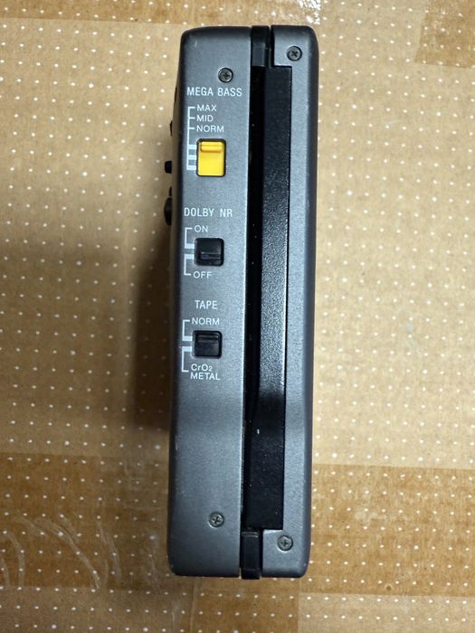 Sony Walkman DD33 кассетный плеер