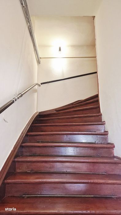 Eleganta interbelica pe Strada Mircea Vulcanescu – 5 camere in vila+