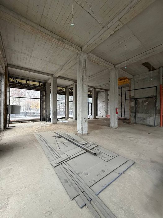 Ул. Бабур Же "Узбегим" 1-линия Нежилое помещение 470кв.м Потолоков 5.5