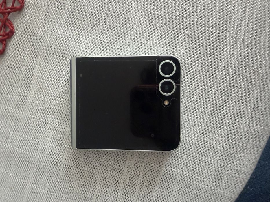 Samsung Galaxy Z  FLIP 6