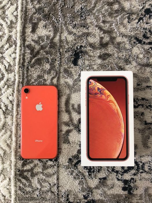 Продается Айфон XR