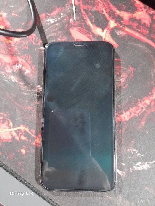 Iphone XS sotiladi
