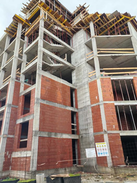 Продава се Двустаен апартамент в Благоевград, Освобождение - 84 кв.м за 510 €/кв.м - Снимка #3