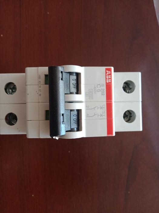 Автоматический выключатель ABB