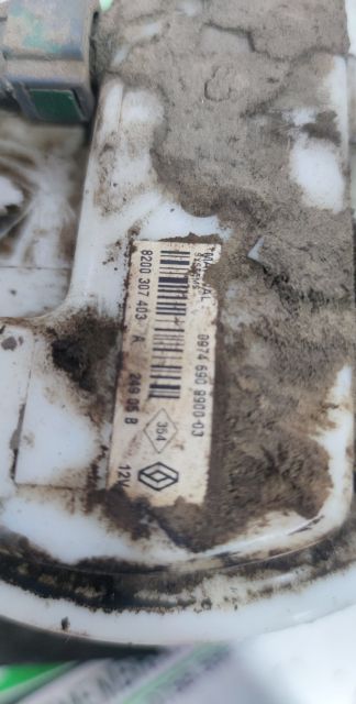 Pompa benzina in rezervor 8200 307 403 A Dacia Logan prima generatie