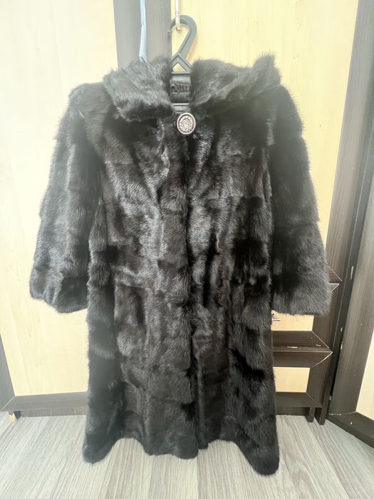 Продам норковую шубу