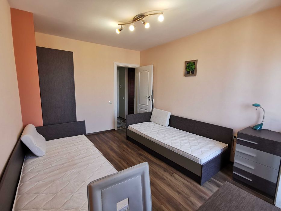 Продава се Тристаен апартамент в Пловдив, Кършияка - 70 кв.м за 10 €/кв.м - Снимка #10