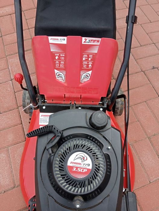 Mașină de tuns iarba sau gazon Zimbru 779  in  garanție