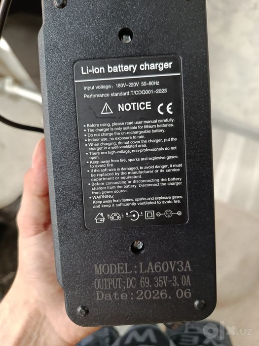 Зарядное устройство 60v 3a