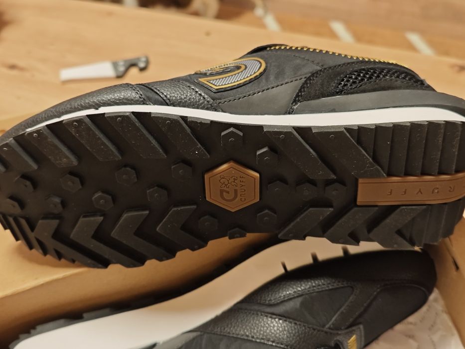 Маратонки  Cruyff 42 /27 см