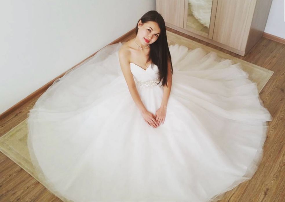 Свадебное платье