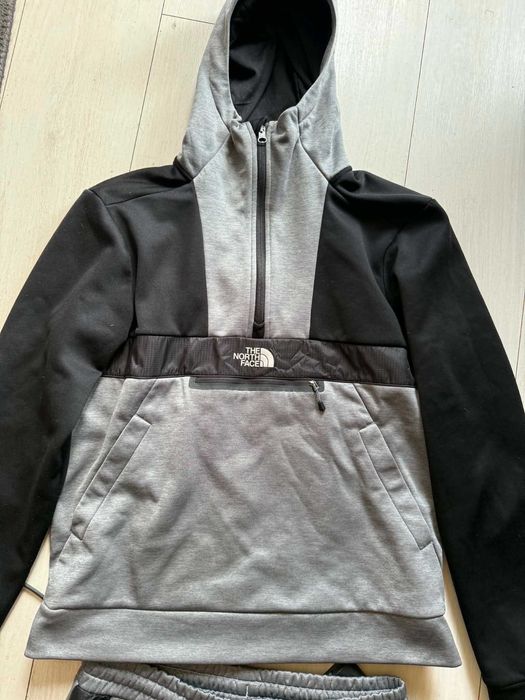 The North Face спортен екип