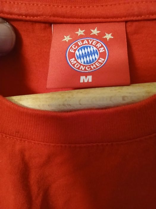Футболни тениски Манчестър Юнайтед, Байерн Мюнхен.