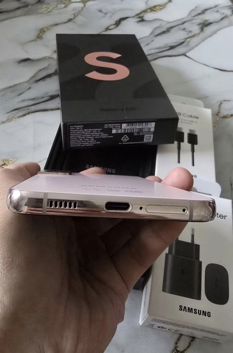 Продам в идеале s22+