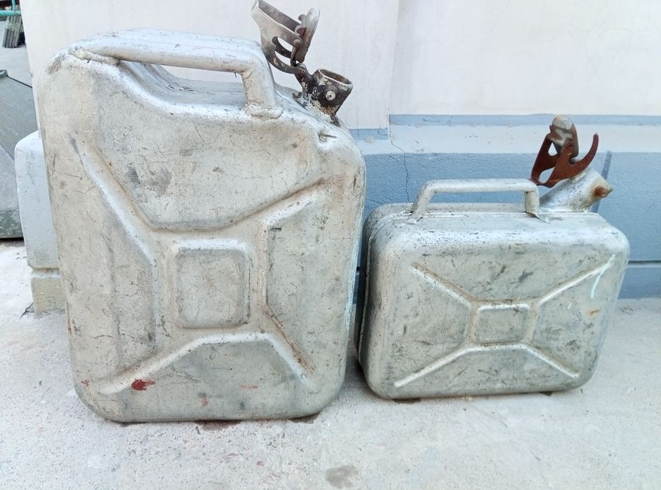 Канистра алюминиевая.