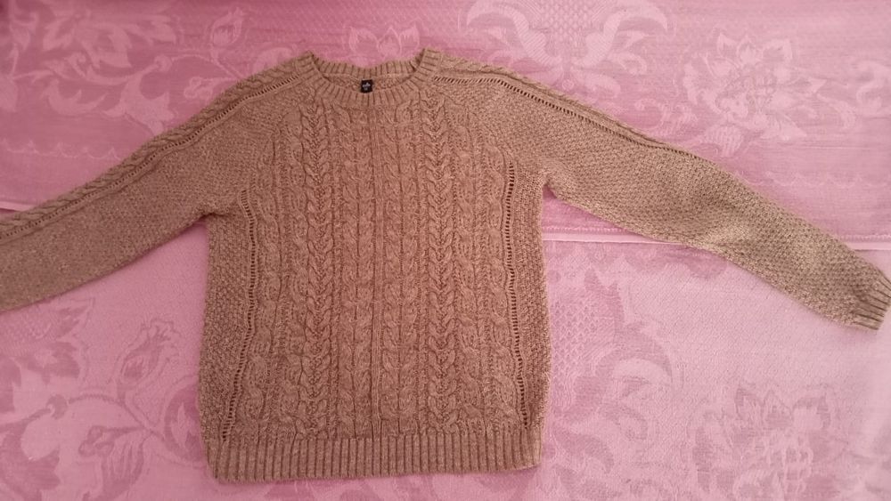 Продам тёплые кофты не дорого