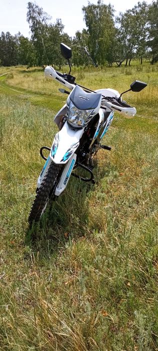 Продам мотоцикл Enduro B5 250cc