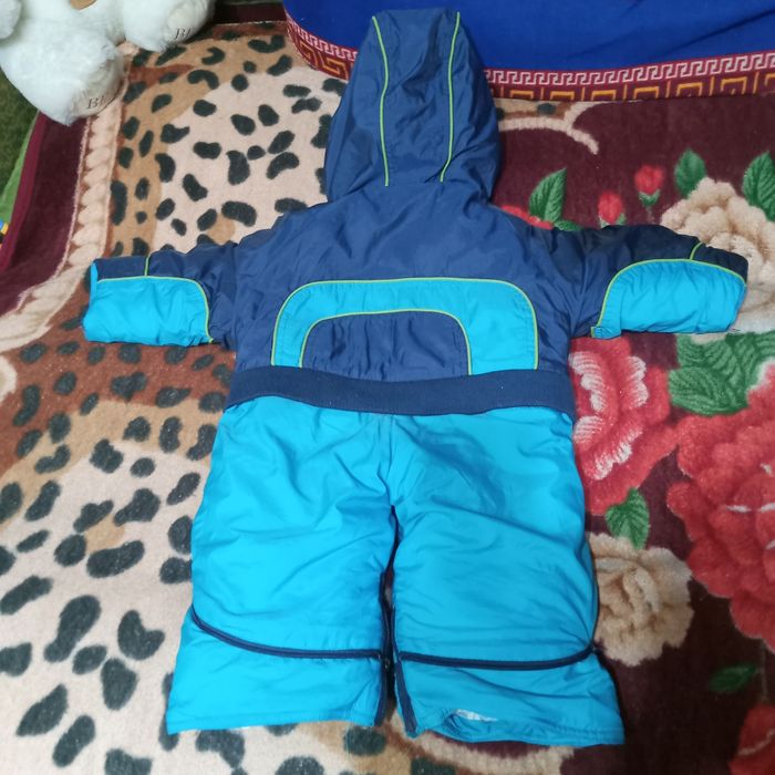 Продаётся комбинезон на 1,5 года