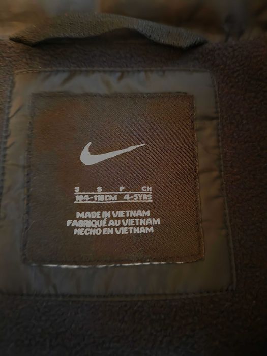 Детско яке Nike и Benetton