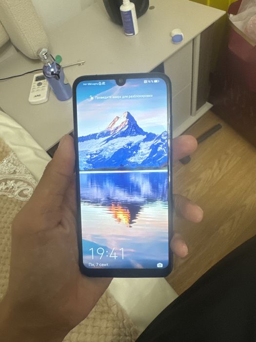 Телефон Huawei P smart