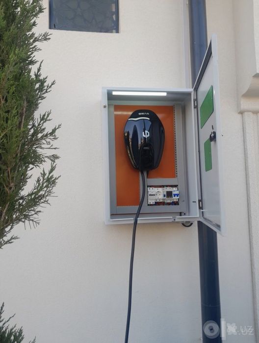 Установка зарядного устройства для электромобиля. И стабилизаторов