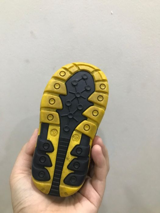 Продам обувь зимняя