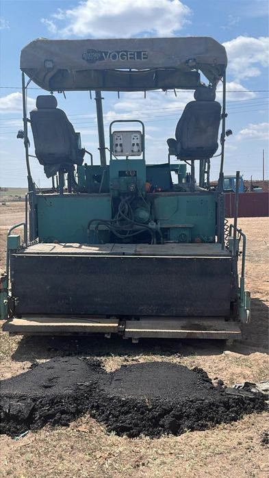 Продам асфальтоукладчик