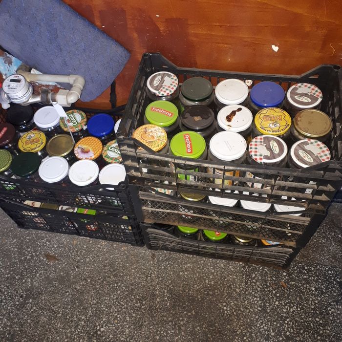 Буркани 720 гр с капачки в касетки