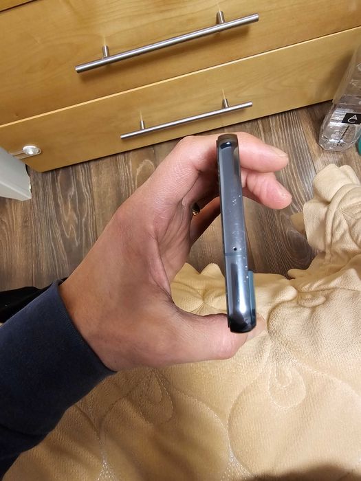 Vând Samsung S22+ 128Gb