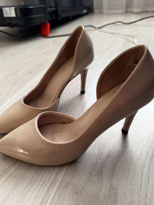 Продам туфли женские