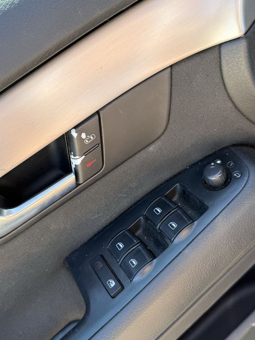 Vand Audi A4 B7 automat