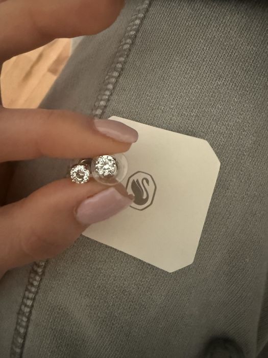 Swarovski чисто нови обеци