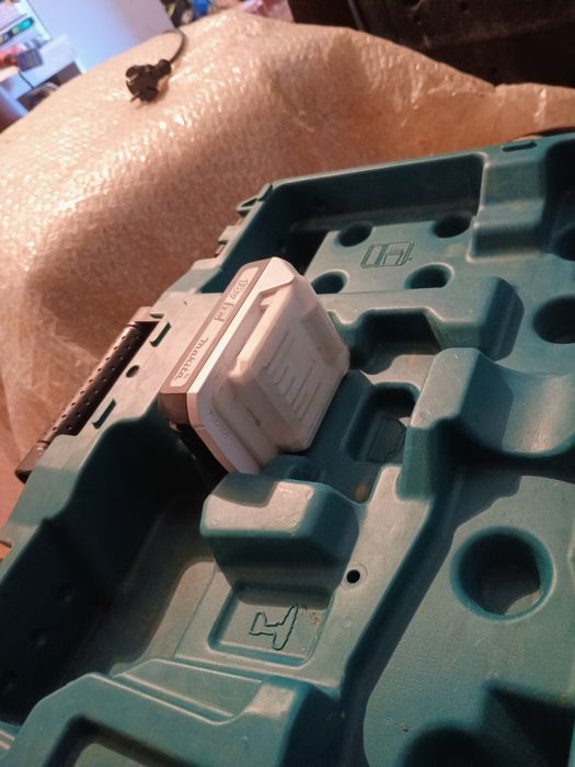 Makita кейс+батерика