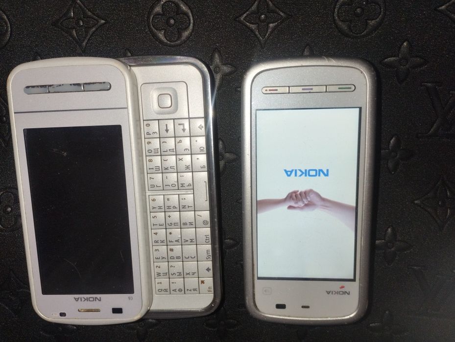 Assalom alekum Telefon Sotiladi Original Nokia C6