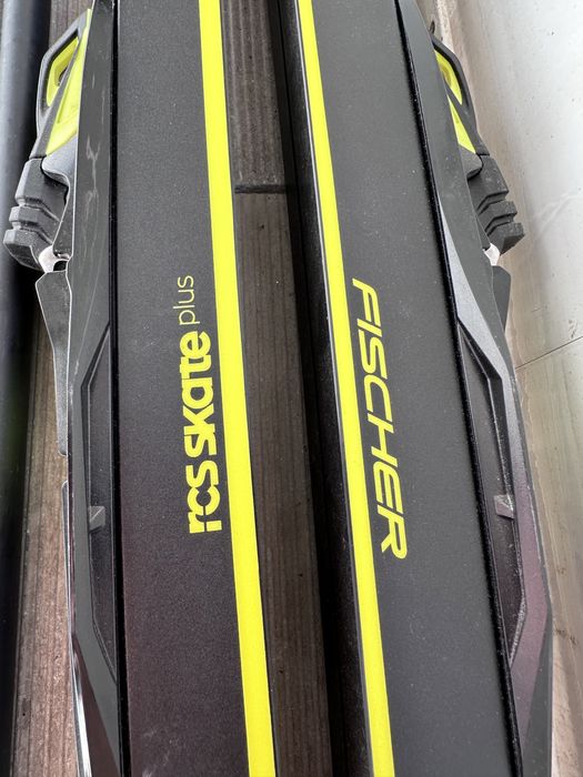 Продам беговые лыжи Fischer