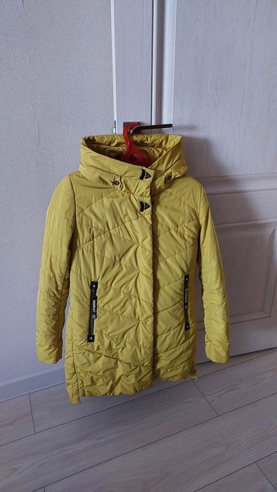 Куртка весенняя женская