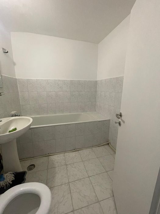 Vând apartament 3 camere-Arieșului