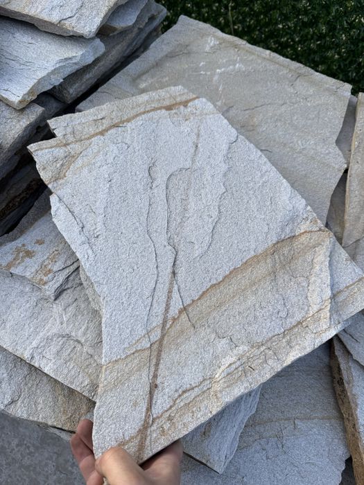 Гнайс подходящ за пътеки