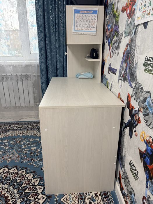 Продам детски  стол