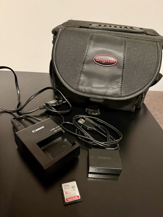 Canon 1200D cu 2 obiective