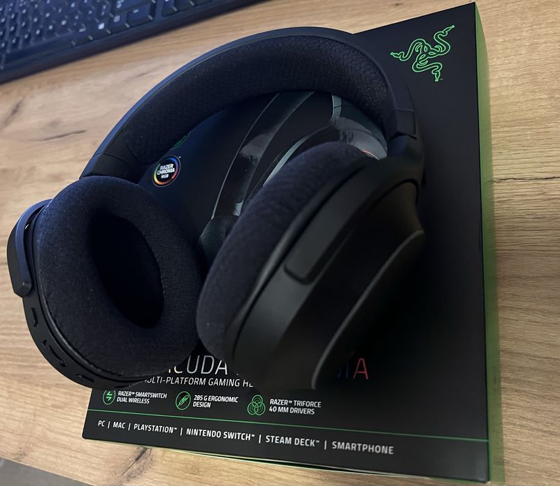 Căști wireless Razer Barracuda Chroma X