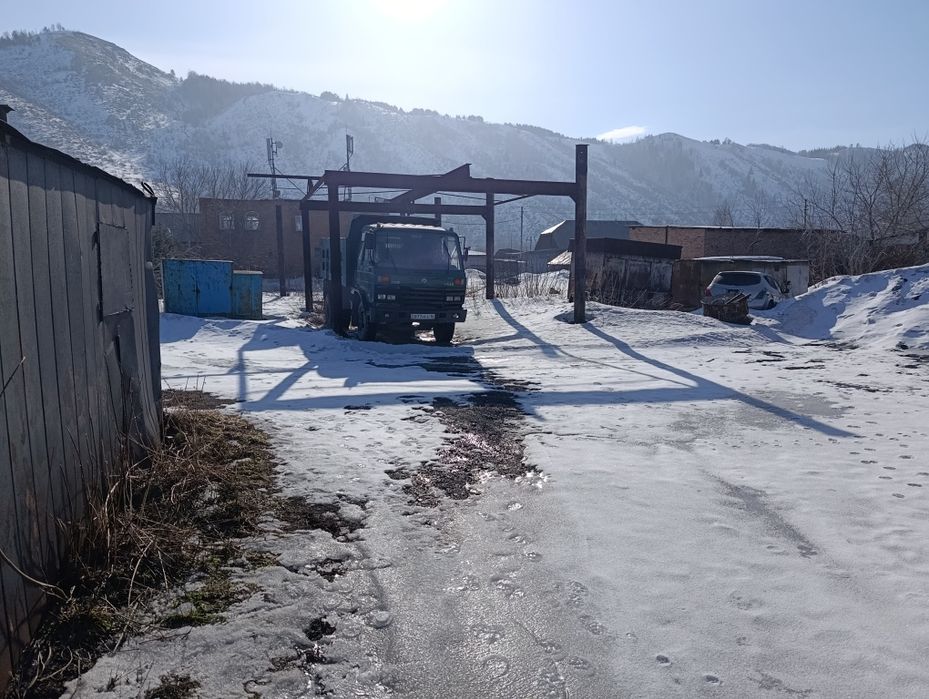 Продам коттедж на 2 ром районе