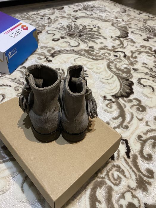 Botine fetite măsurile 26 și 29
