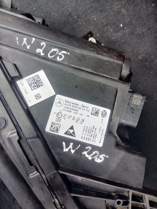 MB W 205  FULL LED PERFORMANCE  Partea stanga