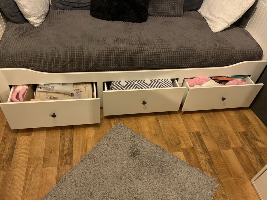 Pat Hemnes  alb  model ikea stare buna