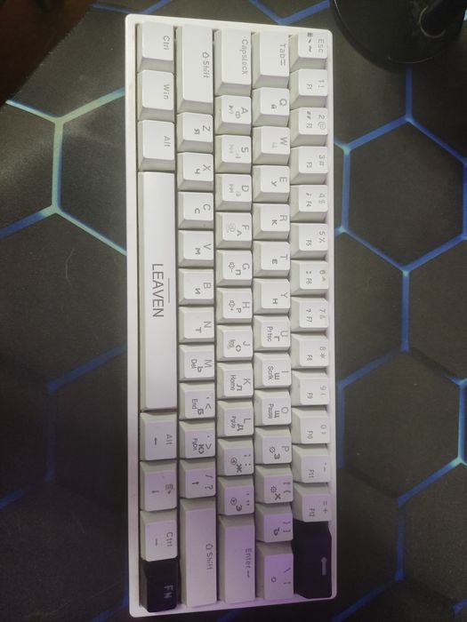 Продаю хорошую игровую клавиатуру