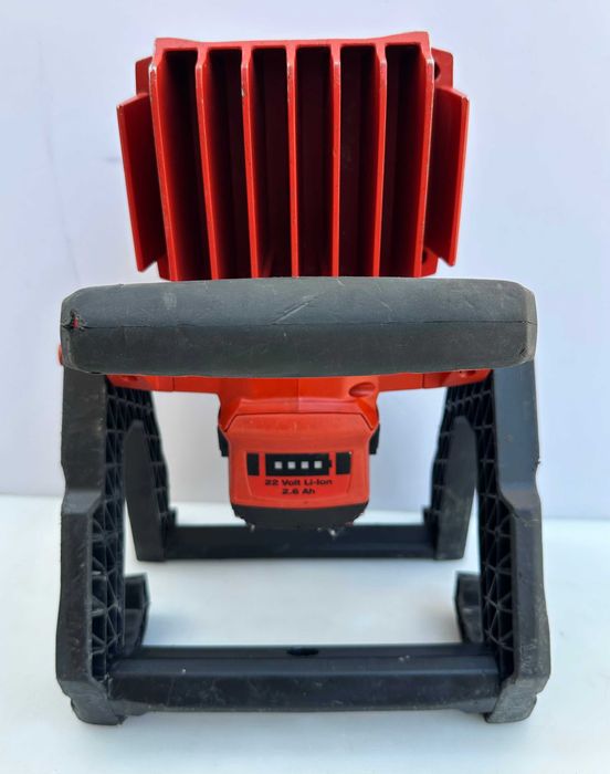 Hilti SL 6-A22 - Мощна акумулаторна лед лампа 22V