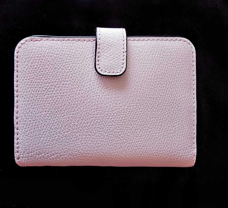 Оригинален дамски нов портфейл FURLA